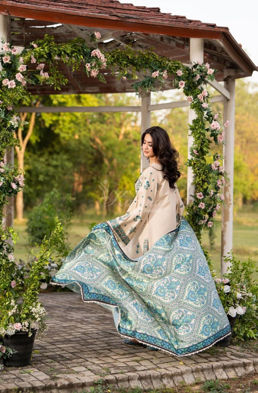 Teal Bloom Elegance 3 Piece Suit